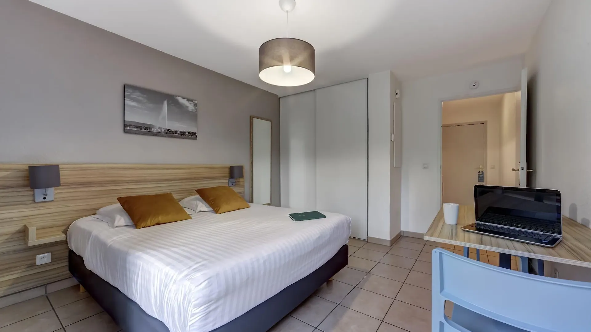 Zenitude Hôtel-Résidences L'Orée du Parc Divonne-les-Bains