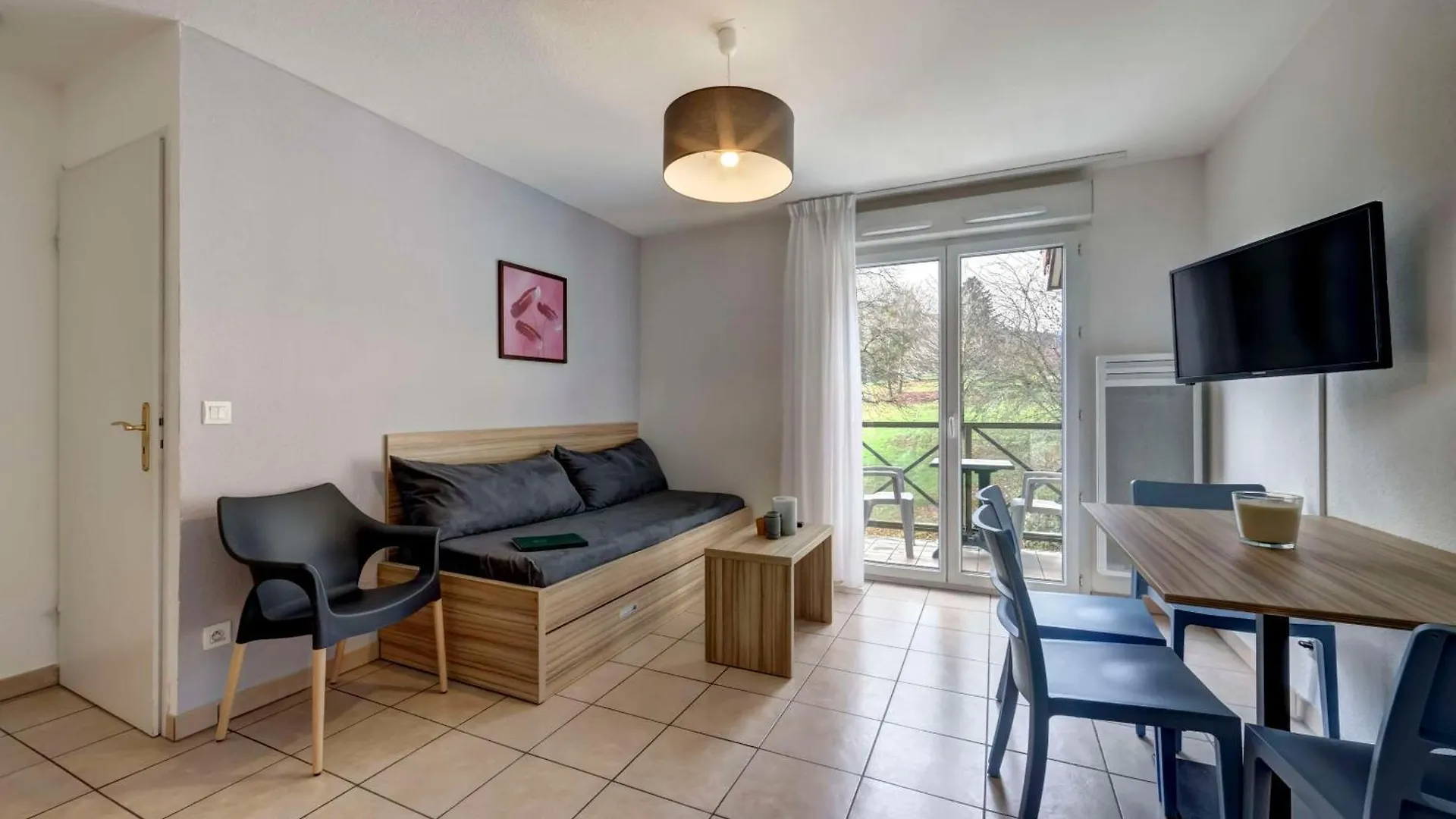 Hotel Zenitude Hôtel-Résidences L'Orée du Parc Divonne-les-Bains
