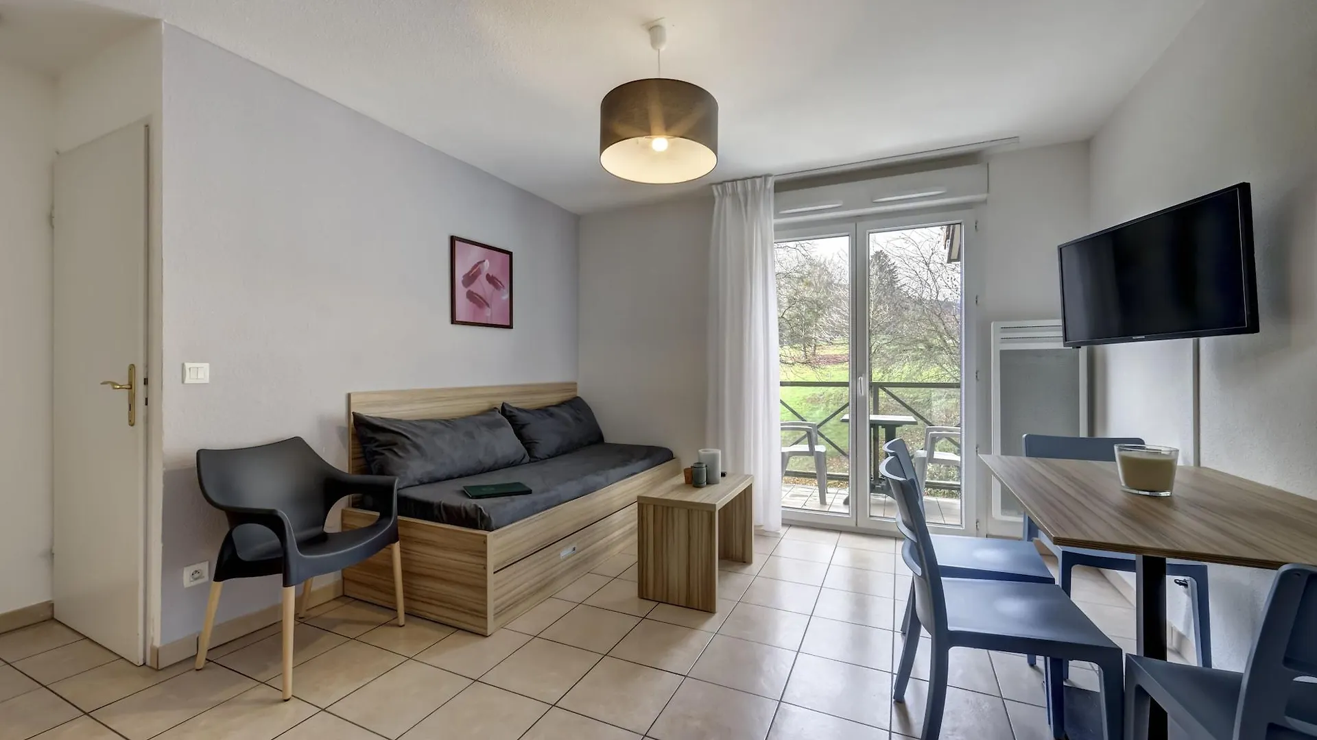 Hotel Zenitude Hôtel-Résidences L'Orée du Parc Divonne-les-Bains